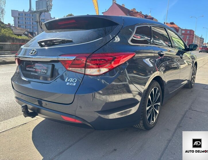 Hyundai i40 Kombi 2,0 l 121 kw