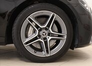 Mercedes-Benz Třídy E 33