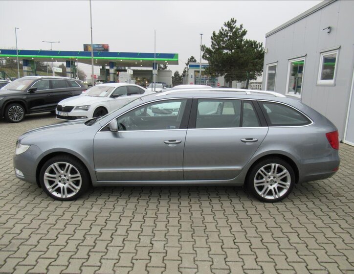 Škoda Superb 3