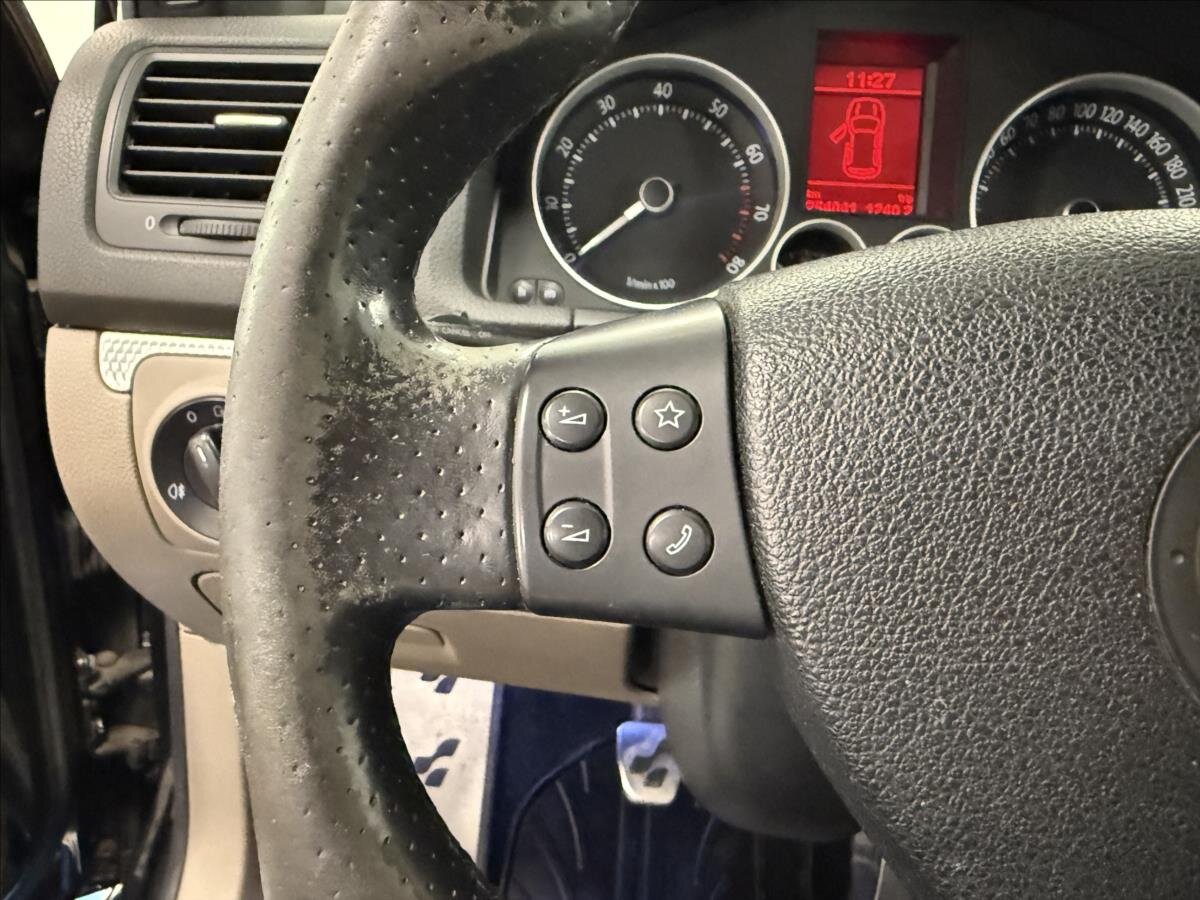 Volkswagen Golf Kombi 3,2 l 184 kw