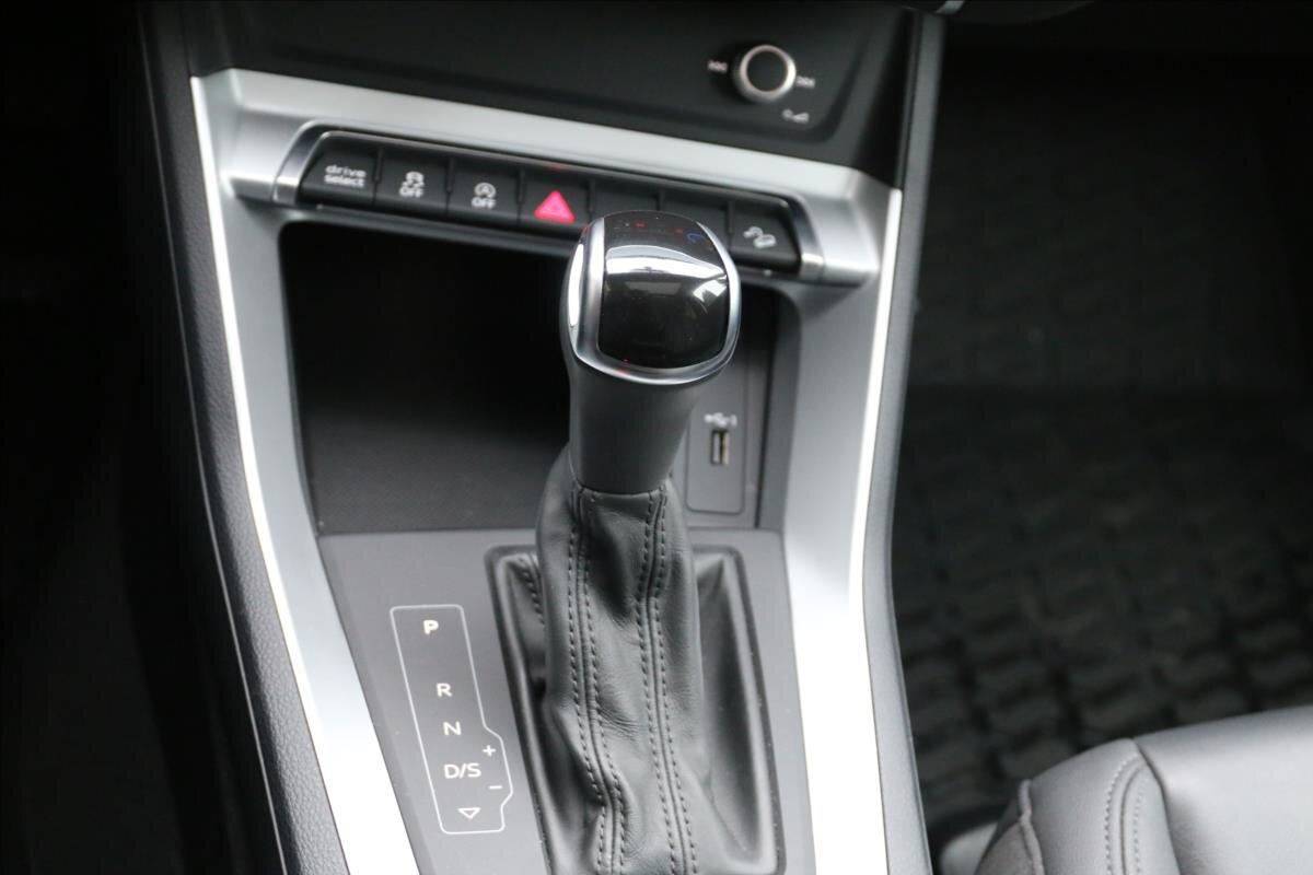 Audi Q3 SUV 2,0 l 140 kw