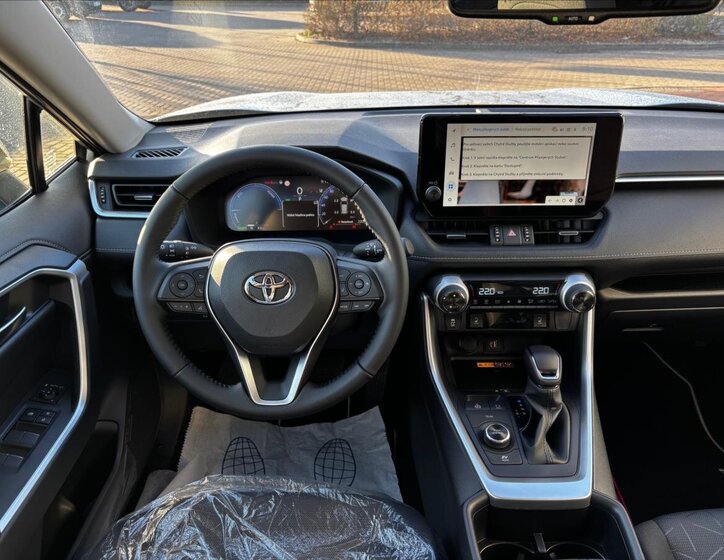 Toyota RAV4 SUV / Terénní 2,5 l 163 kw