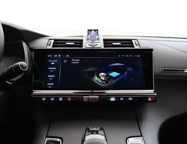 DS Automobiles DS7 Crossback SUV / Terénní 1,6 l 133 kw