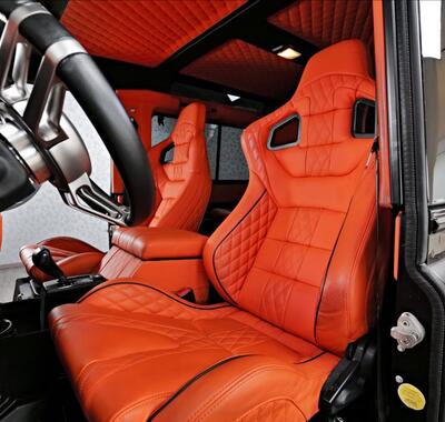 Land Rover Defender 11