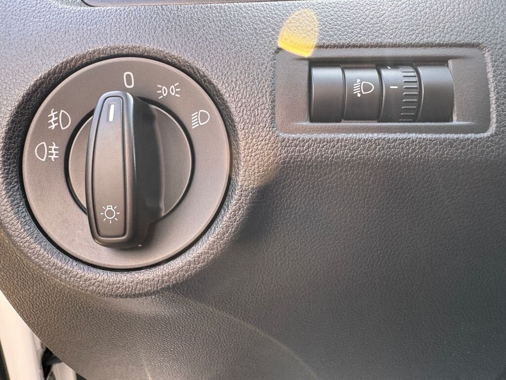 Škoda Rapid Sedan / Limuzína 1,6 l 77 kw