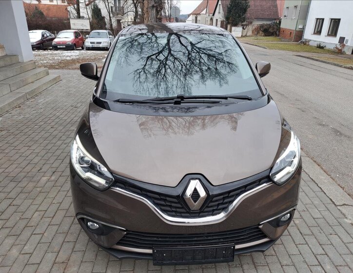 Renault Grand Scénic 21