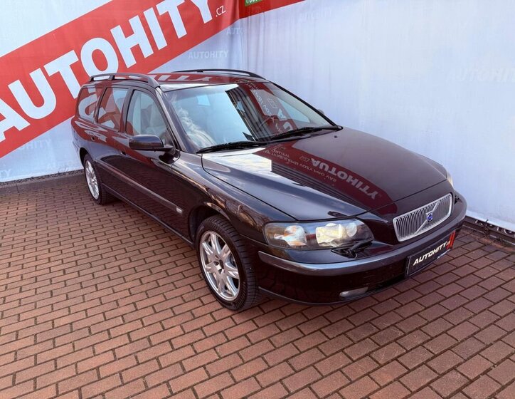 Volvo V70 Kombi 2,4 l 120 kw