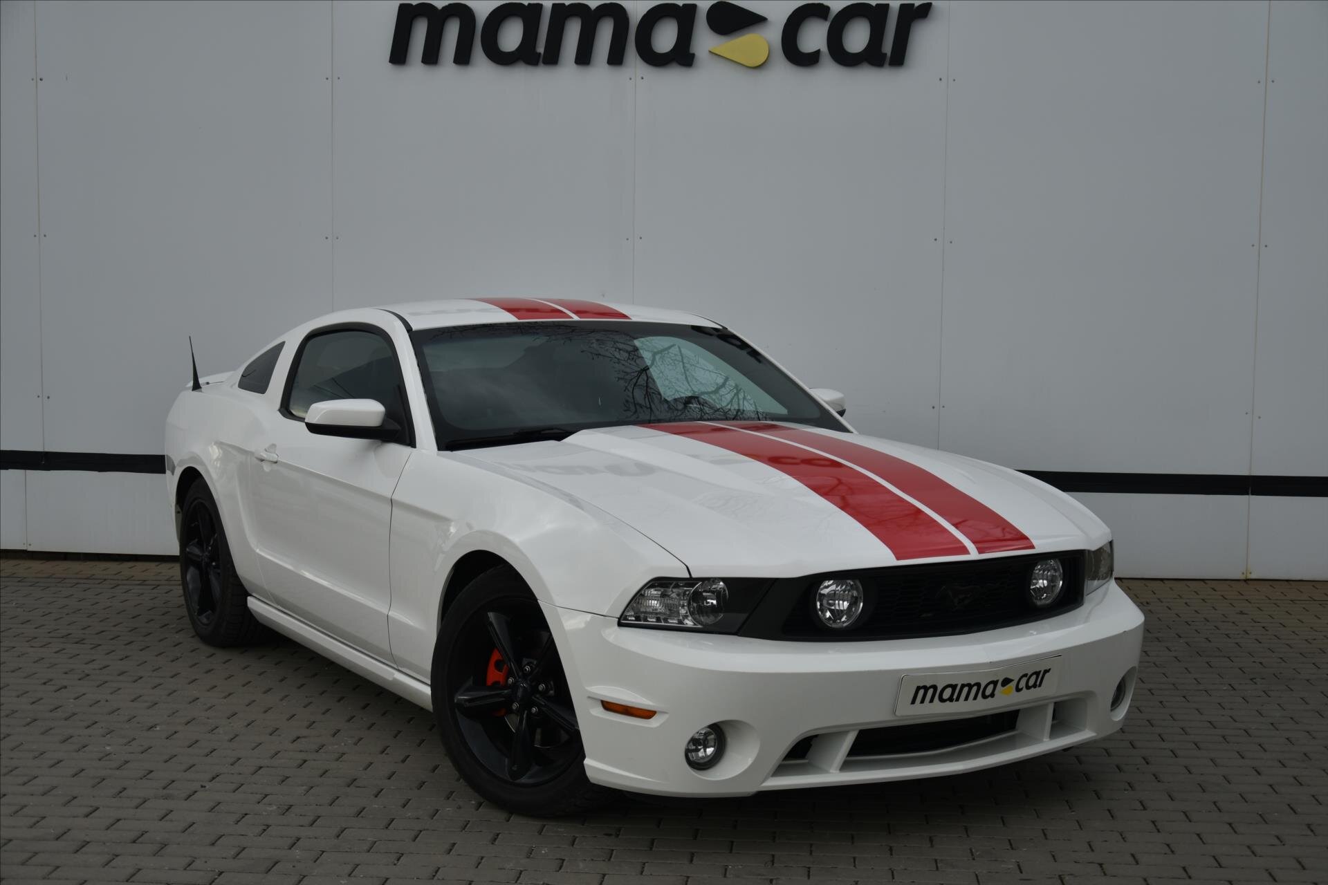 Ford Mustang Kupé 446,0 235 kw