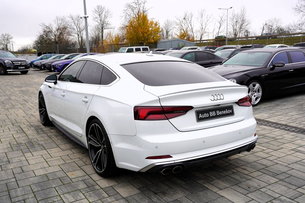 Audi S5