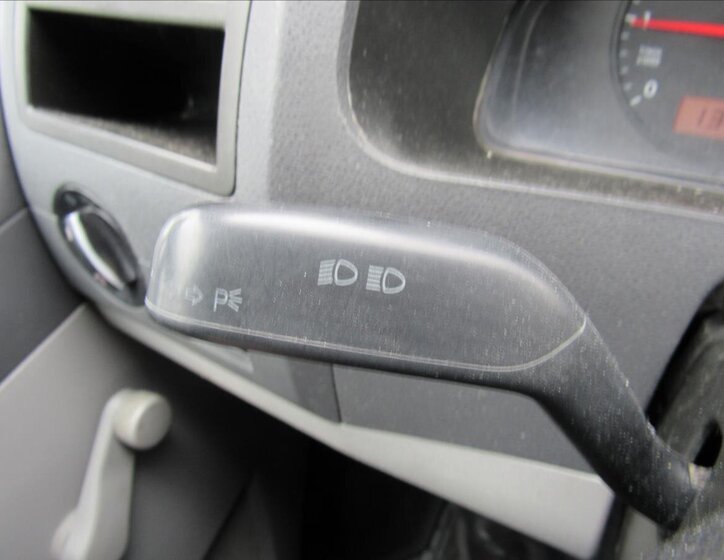 Volkswagen Transporter Skříň 1,9 l 62 kw