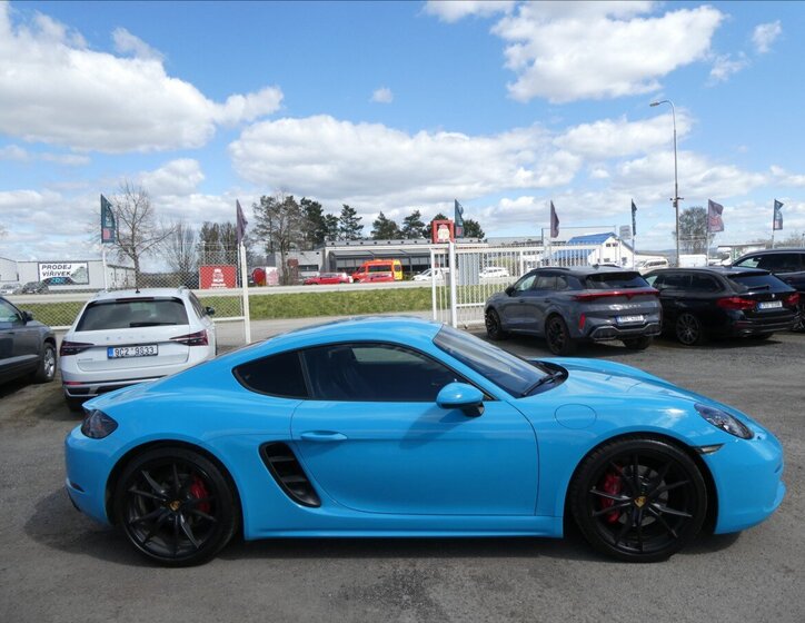 Porsche Cayman Kupé 2,5 l 257 kw