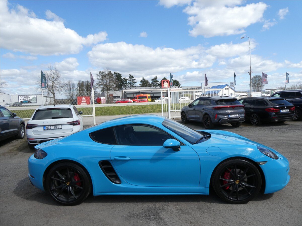 Porsche Cayman Kupé 2,5 l 257 kw