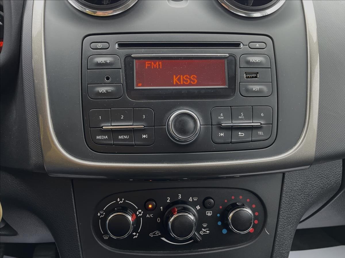 Dacia Sandero Hatchback 1,1 l 54 kw