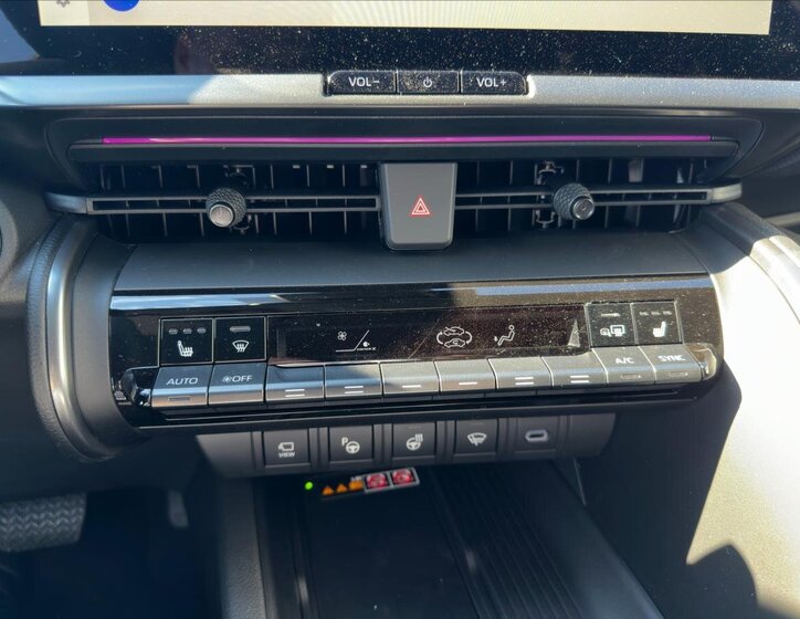 Toyota C-HR Hatchback 2,0 l 111 kw