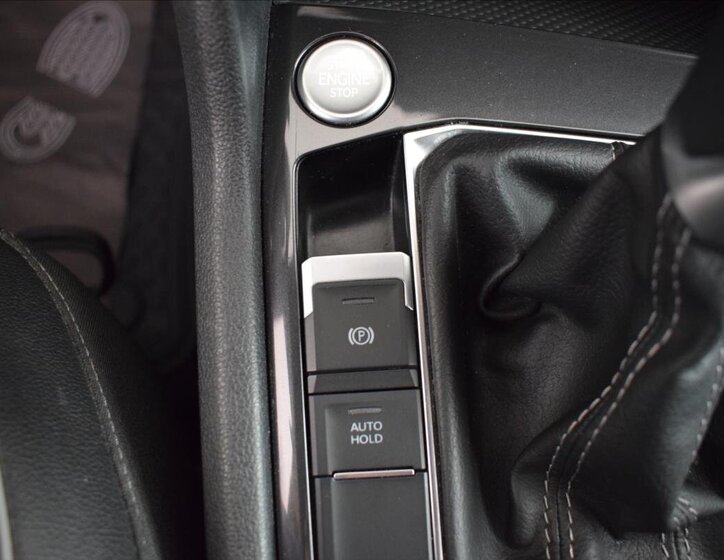 Volkswagen Tiguan SUV / Terénní 2,0 l 110 kw