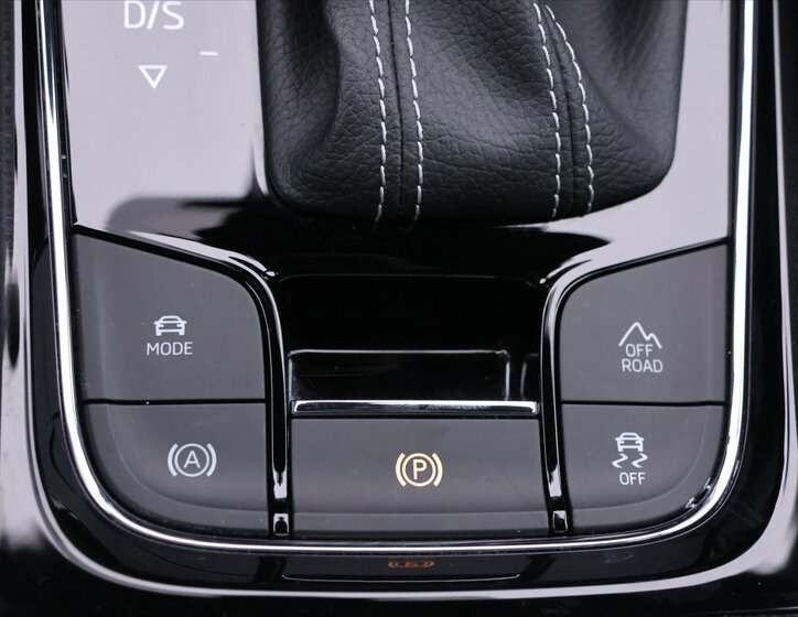 Škoda Karoq SUV / Terénní 2,0 l 110 kw