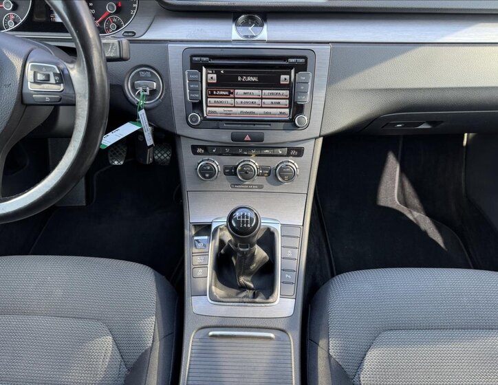 Volkswagen Passat Kombi 2,0 l 103 kw