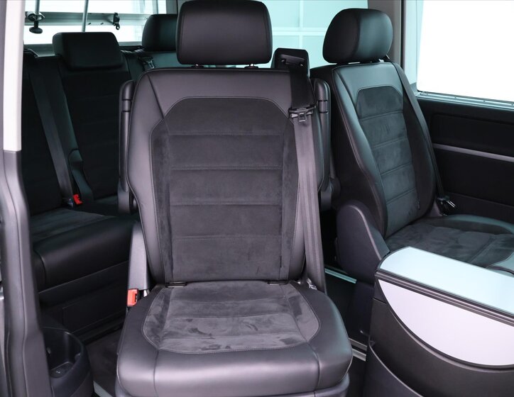 Volkswagen Multivan Kombi 2,0 l 146 kw