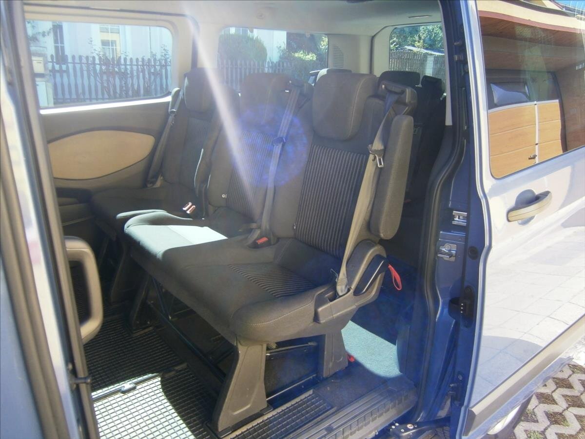 Ford Tourneo Custom VAN / Minibus 2,2 l 92 kw