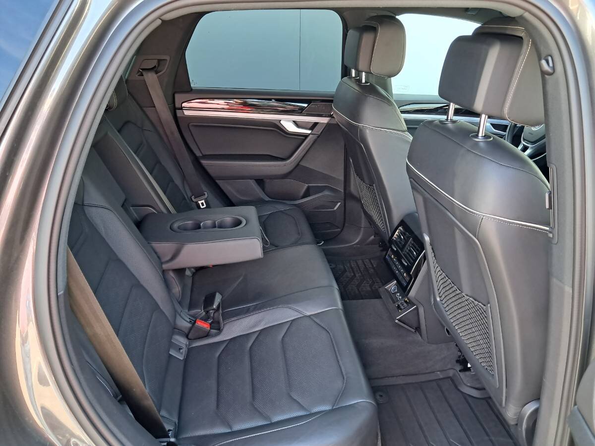 Volkswagen Touareg SUV / Terénní 3,0 l 210 kw