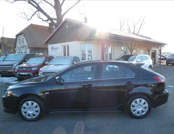 Mitsubishi Lancer Hatchback 1,8 l 105 kw
