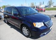 Chrysler Town & Country 1