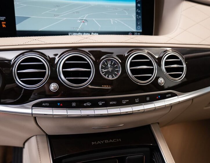 Mercedes-Benz Třídy S Sedan / Limuzína 4,0 l 345 kw