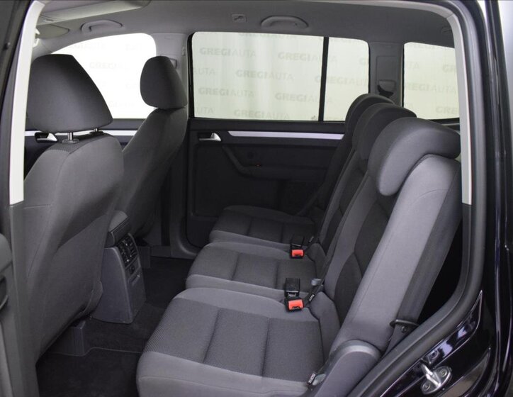 Volkswagen Touran MPV 1,6 l 77 kw