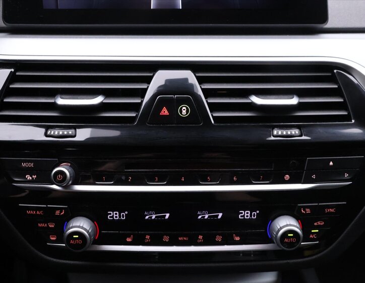 BMW Řada 5 Kombi 2,0 l 170 kw