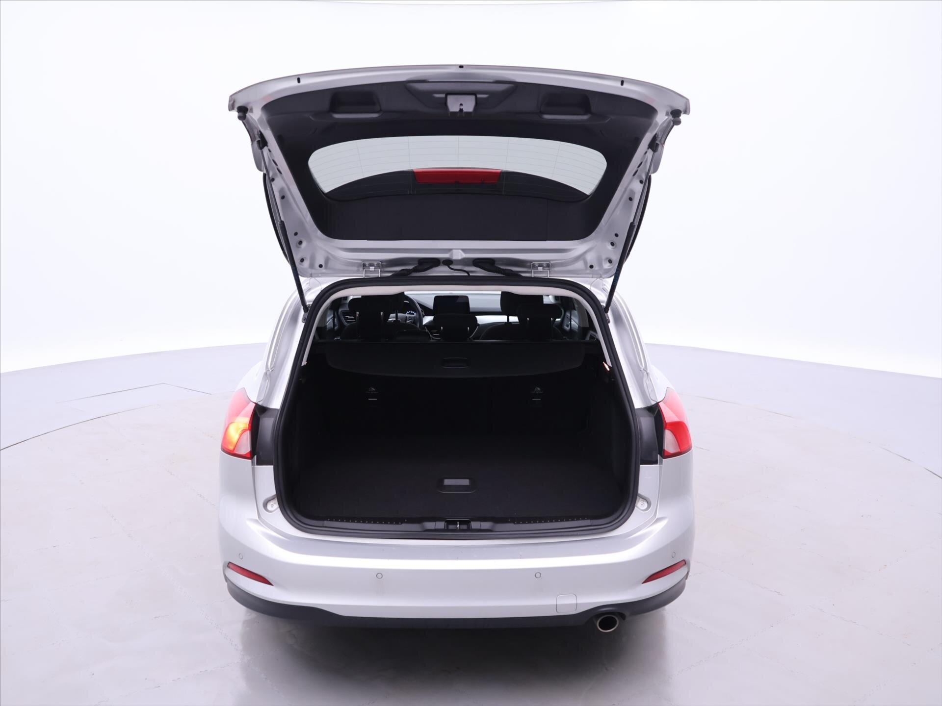 Ford Focus Kombi 999,0 92 kw