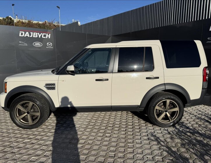 Land Rover Discovery 5