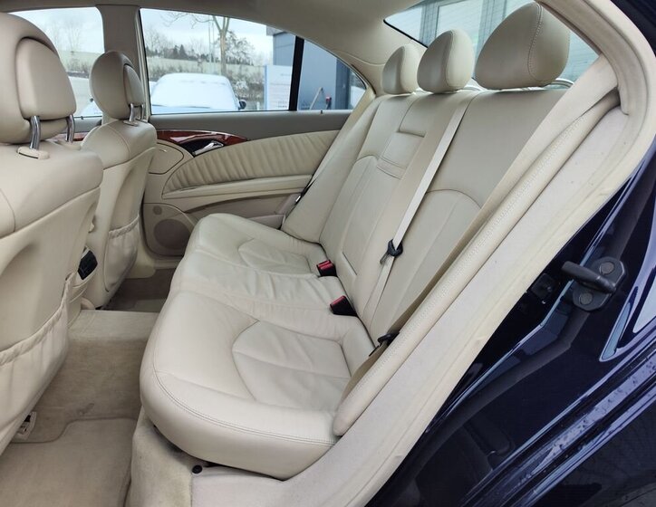 Mercedes-Benz Třídy E Sedan 2,7 l 130 kw