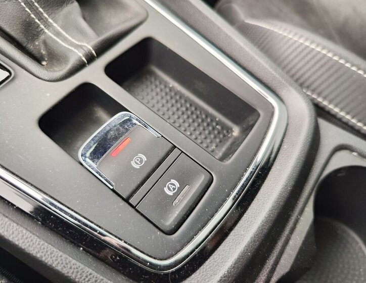 Seat Leon Hatchback 2,0 l 221 kw