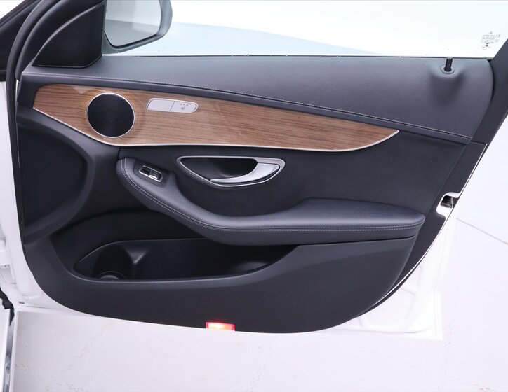 Mercedes-Benz Třídy C Kombi 2,1 l 150 kw