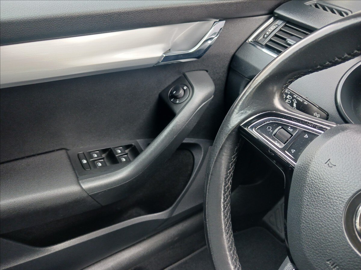 Škoda Octavia Sedan / Limuzína 1,6 l 85 kw