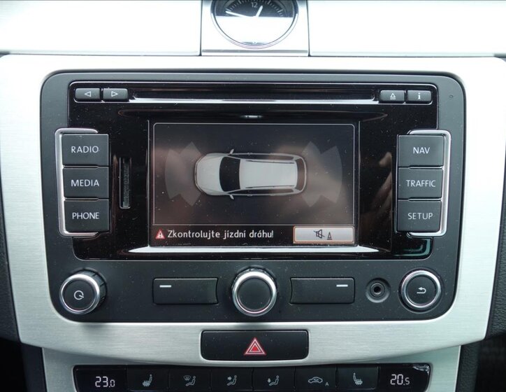 Volkswagen Passat 27