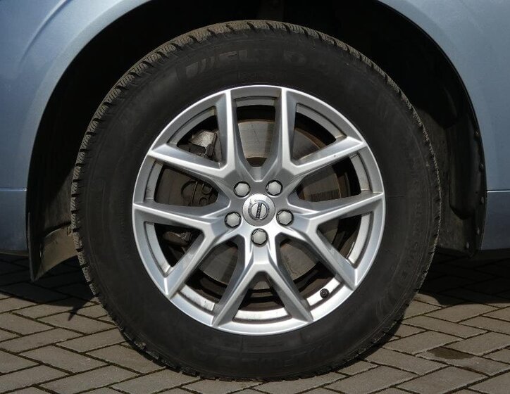 Volvo XC60 SUV / Terénní 2,0 l 140 kw