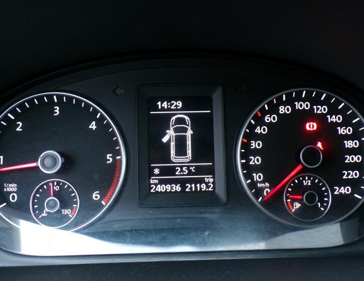 Volkswagen Touran Kombi 2,0 l 103 kw