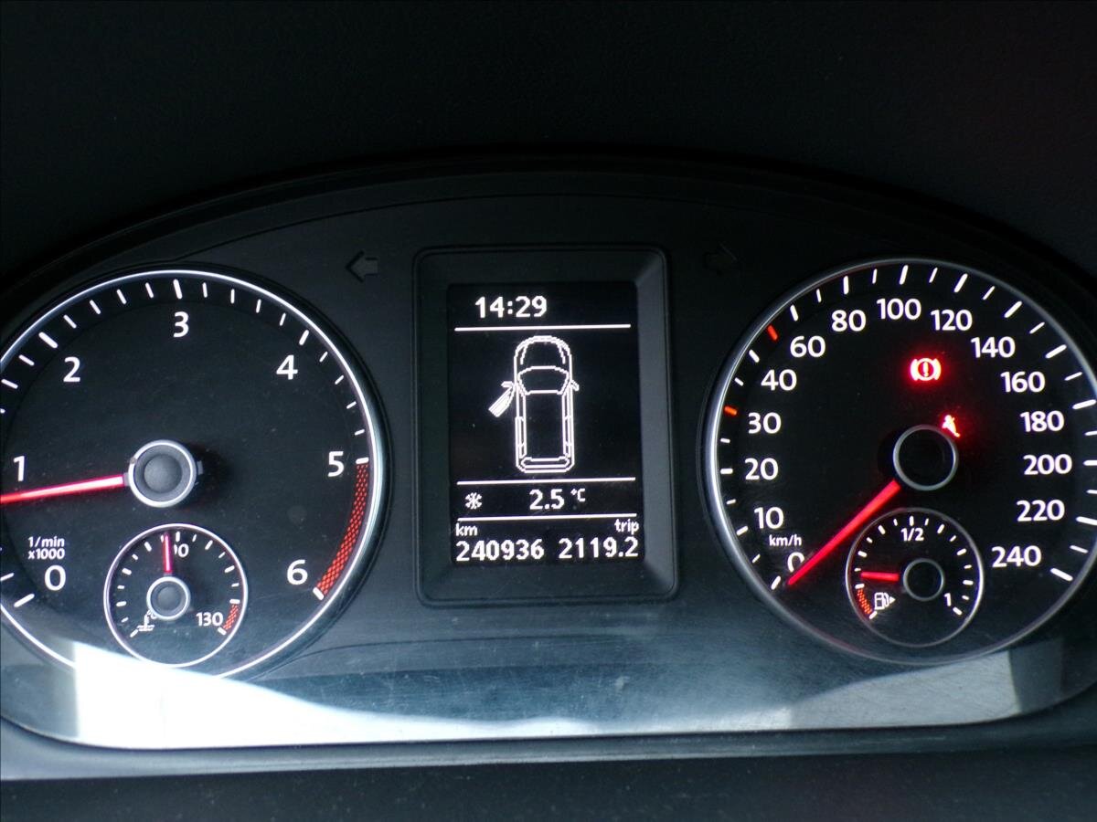 Volkswagen Touran Kombi 2,0 l 103 kw