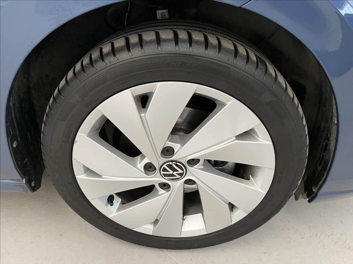 Volkswagen Golf Kombi 1,5 l 110 kw