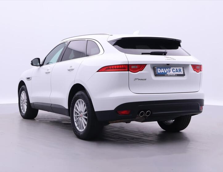 Jaguar F-Pace 5