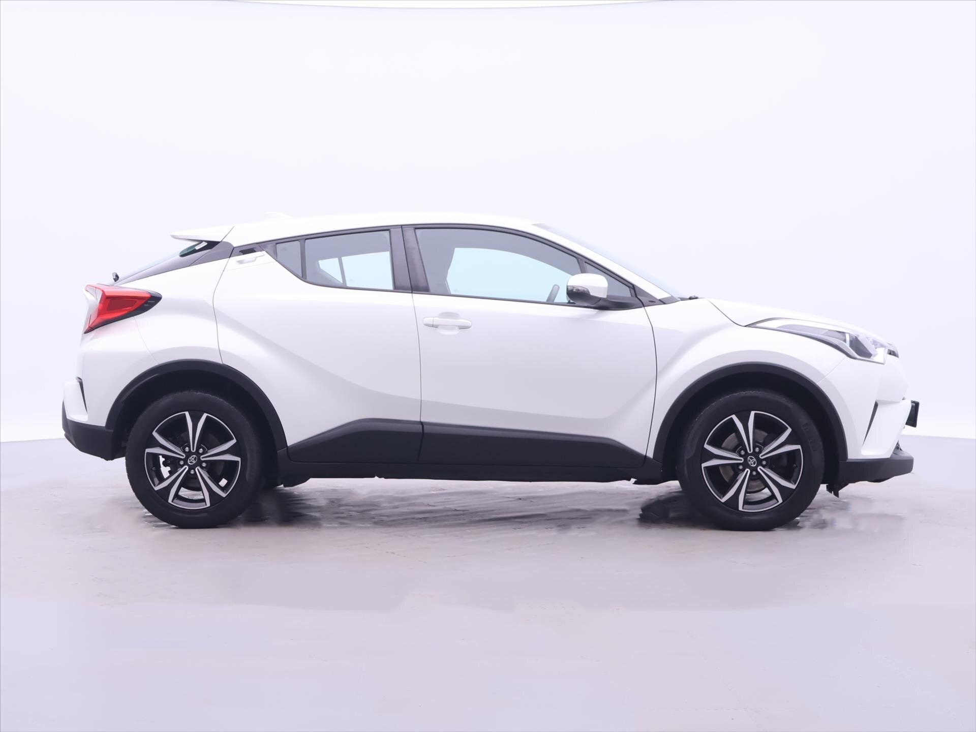 Toyota C-HR SUV 1,2 l 85 kw