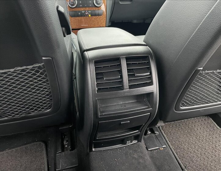 Mercedes-Benz Třídy M SUV 3,5 l 200 kw