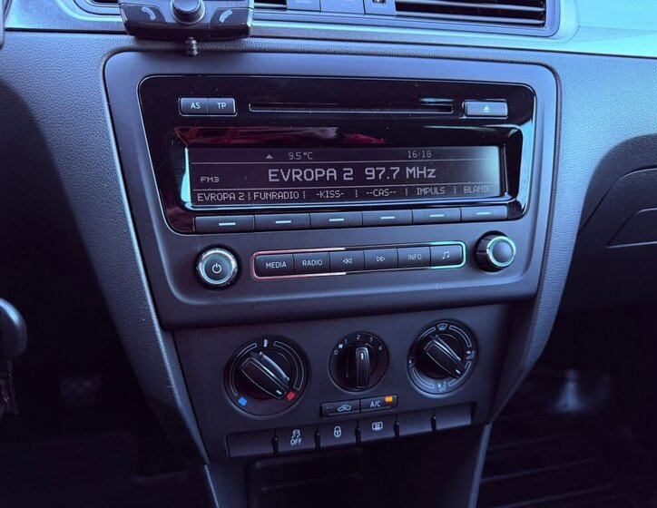 Škoda Rapid Liftback 1,2 l 77 kw