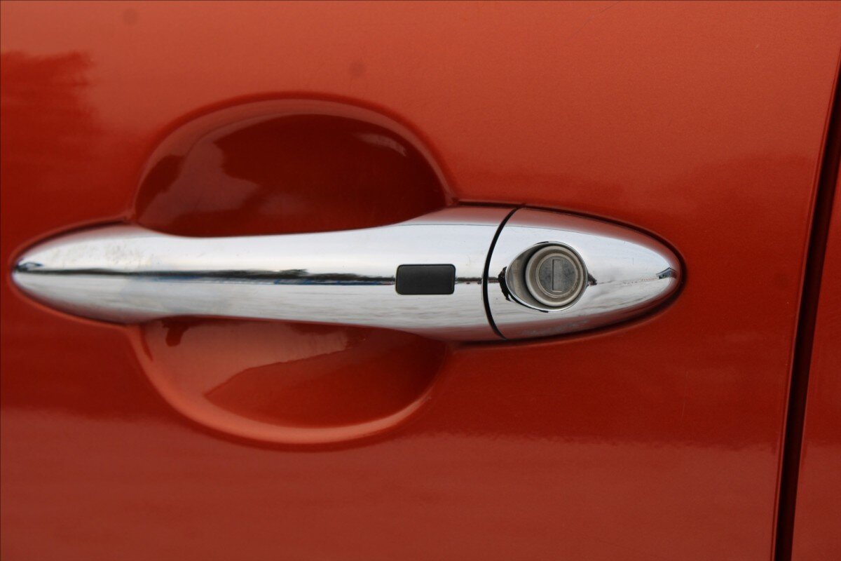 KIA Sportage SUV 2,0 l 120 kw