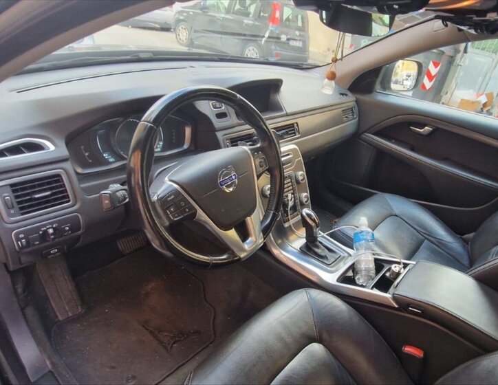 Volvo XC70 Kombi 2,4 l 133 kw