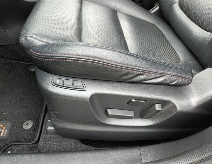 Mazda CX-5 SUV / Terénní 2,2 l 129 kw