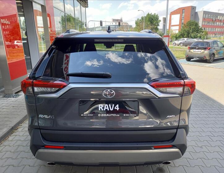 Toyota RAV4 5