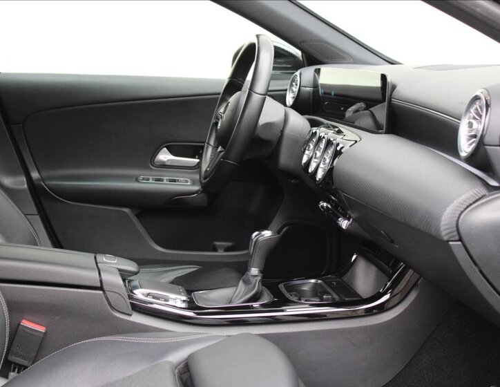 Mercedes-Benz Třídy A 28