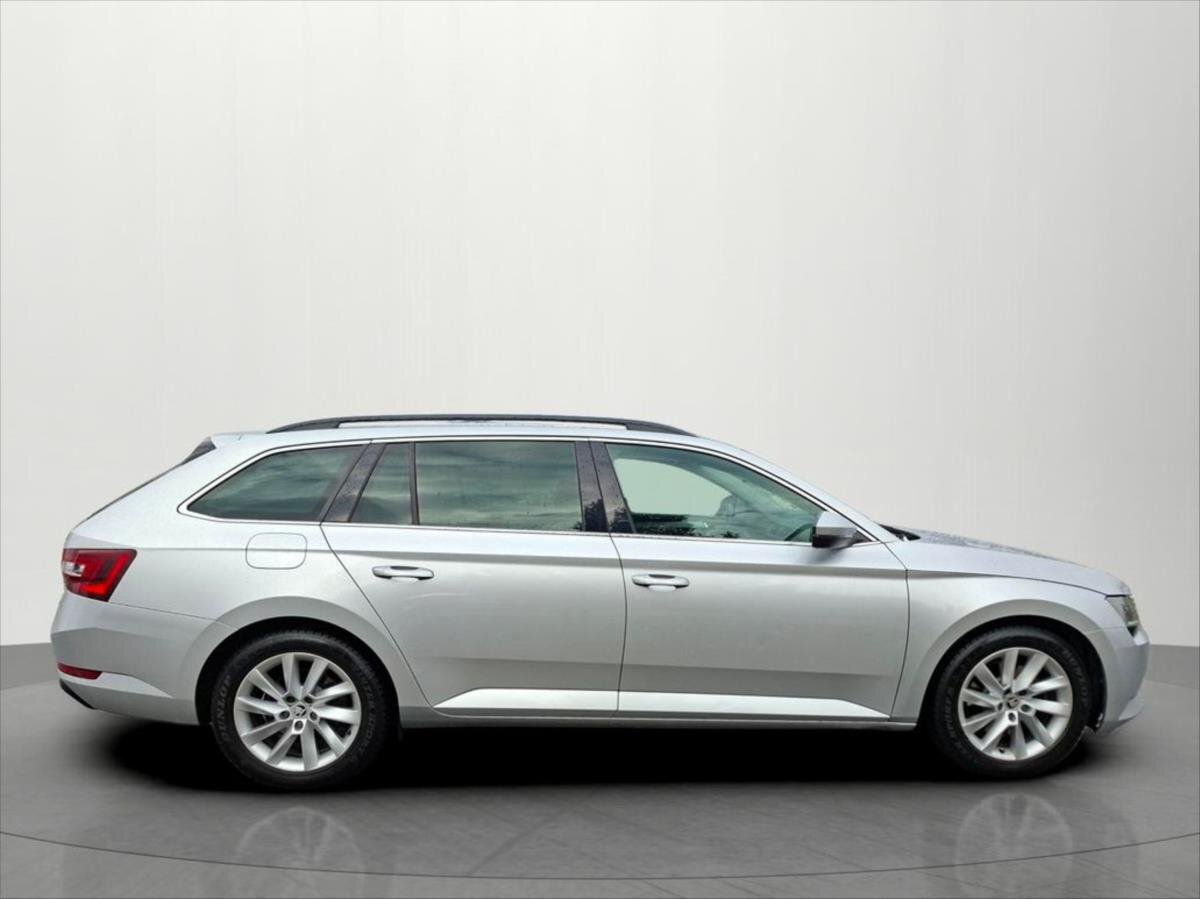 Škoda Superb Kombi 2,0 l 110 kw